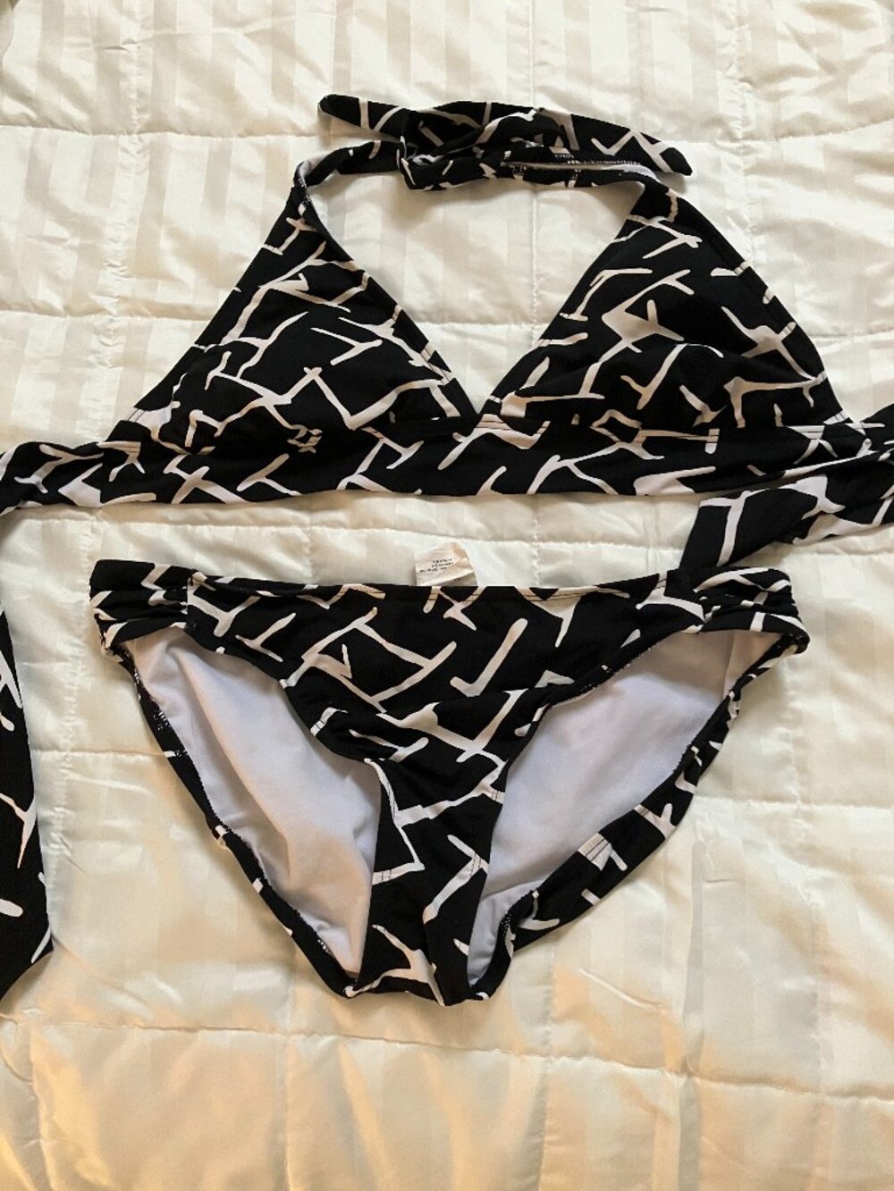Jantzen two piece bikini, black and white halter top size 14
